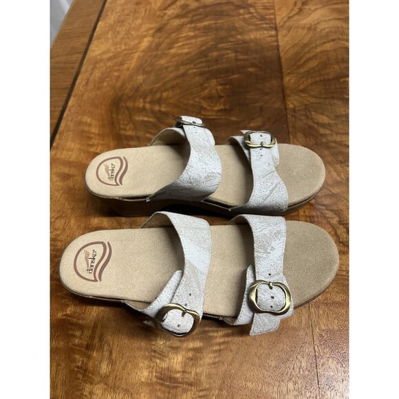 Dansko Woman’s 39 8.5 - 9 Sophie Cream Gold Flecks Leather Comfort Clog Sandals - Picture 3 of 7